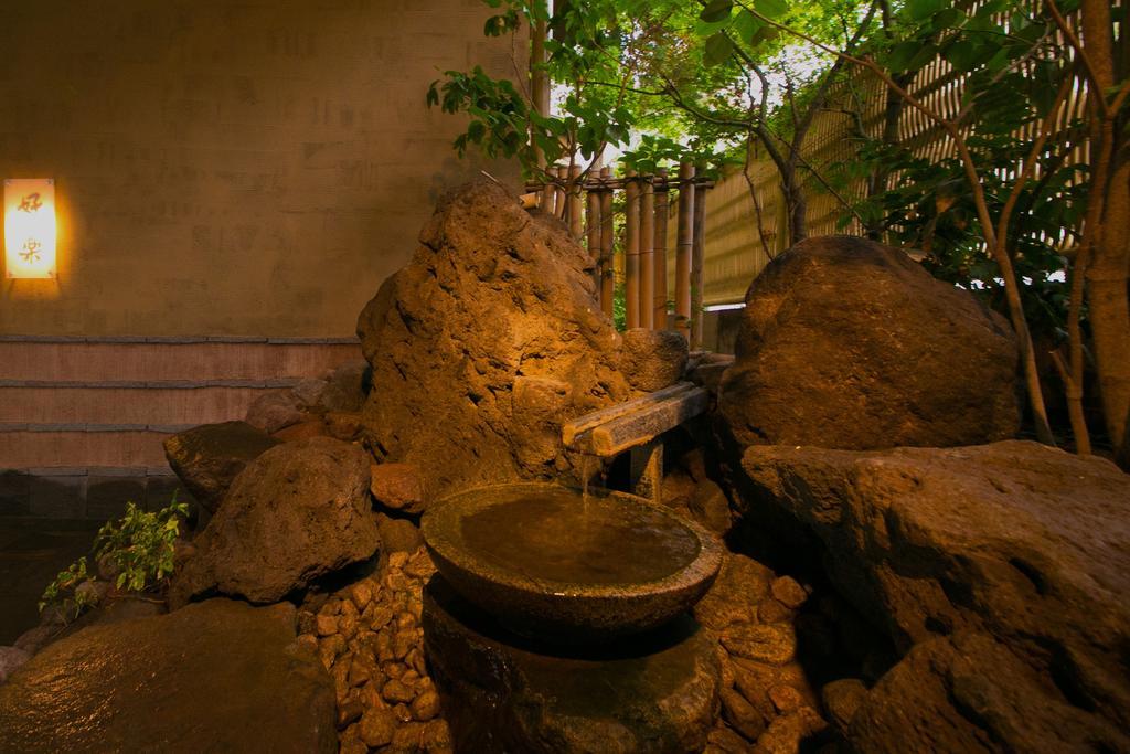 Hotel Koraku Beppu Esterno foto