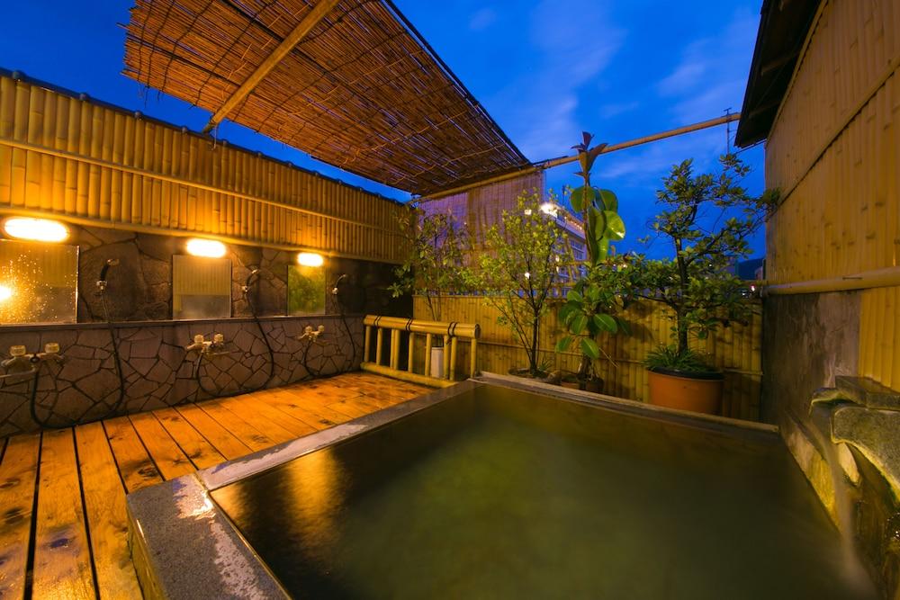 Hotel Koraku Beppu Esterno foto