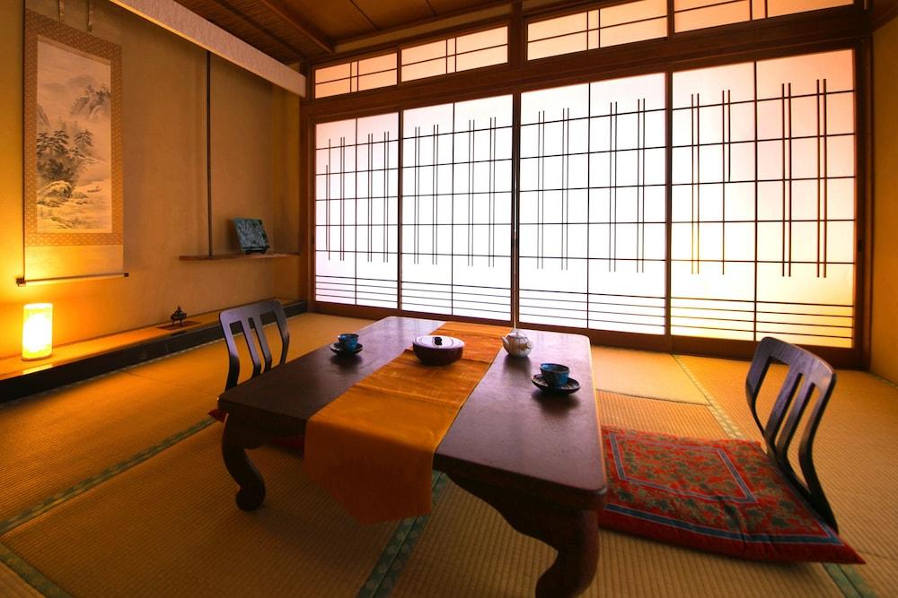 Hotel Koraku Beppu Esterno foto