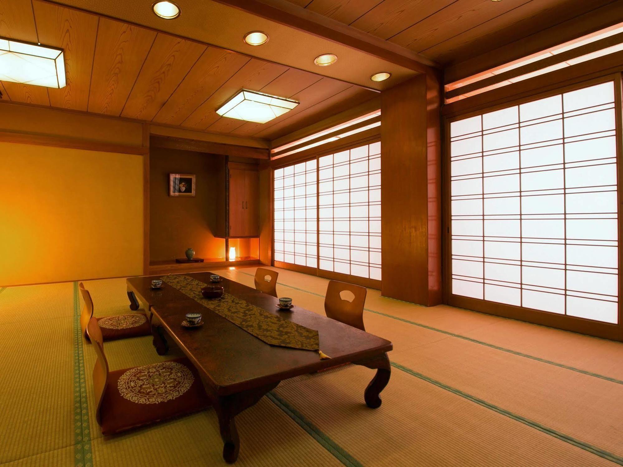 Hotel Koraku Beppu Esterno foto